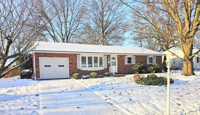 Photo - 1007 Lilac Ln