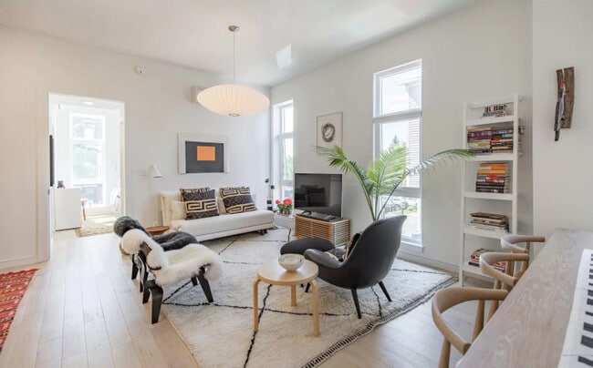 Photo - 1 Joy Pl Unit 2A