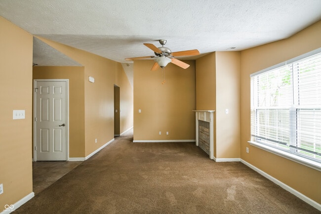 Photo - 5136 Hodson Pl