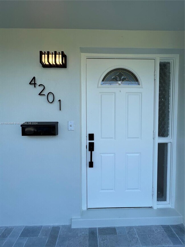 Photo - 4201 Jefferson St