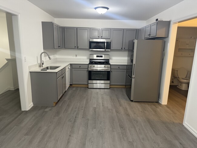 Photo - 122 Jeffrey St Unit 122JeffreySt