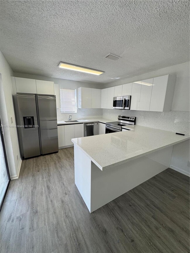 Building Photo - 2530 NW 99th Ave Rental