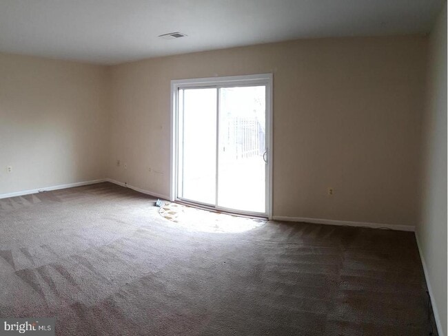 Photo - 8091 Community Dr