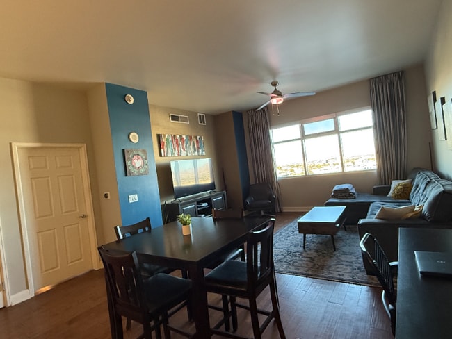 Photo - 150 Las Vegas Blvd N Unit 918