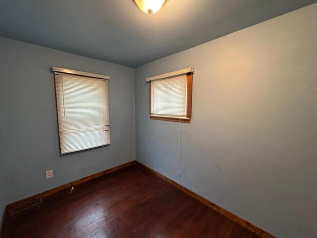 Photo - 11478 Engleman Rd