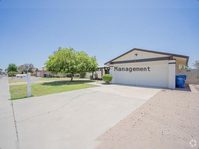 Building Photo - 2429 E Dahlia Dr Rental