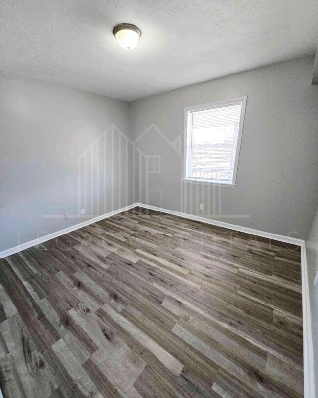 Photo - 107 Robbins Dr Unit 6