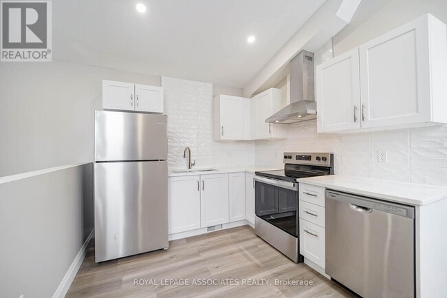 Photo - 35 St George St