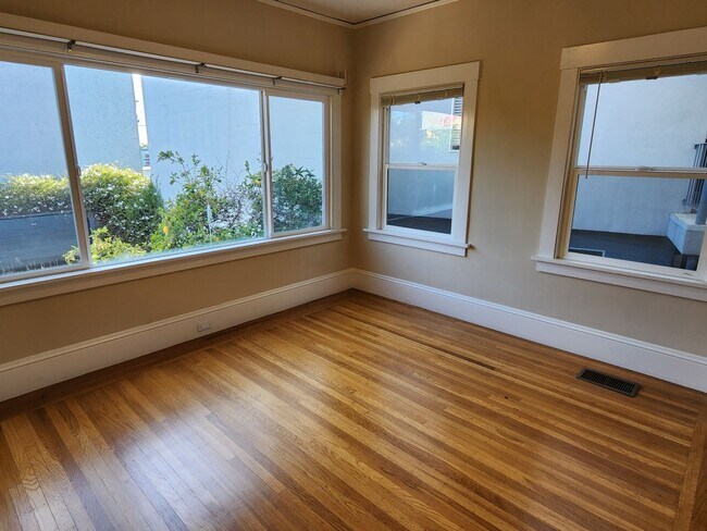 Photo - 41st St-343 Unit 343 41 st