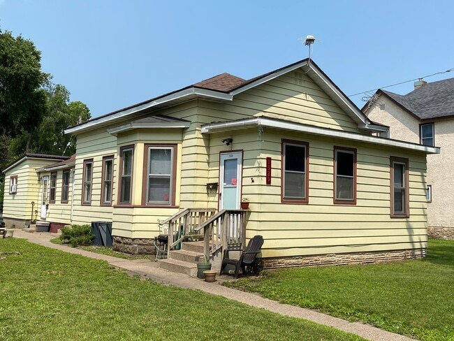 Photo - 1527 Wood St