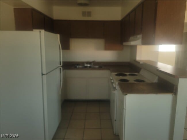 Photo - 4725 Convaire Ave Unidad 4