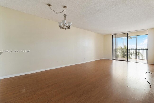 Photo - 110 Lake Emerald Dr Unit 404