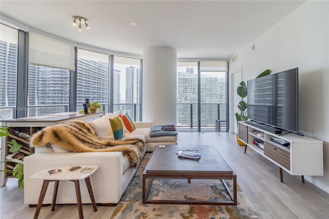 Photo - 55 SW 9th St Condo Unit 2503