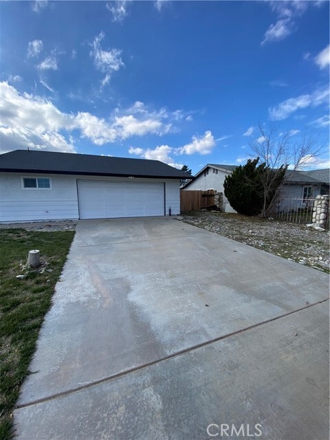 Photo - 7882 Lyons Ave