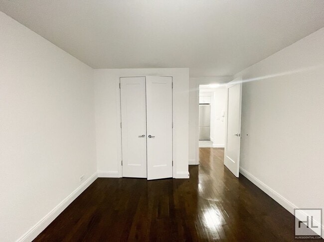 Photo - 5 AVENUE Unit 6A