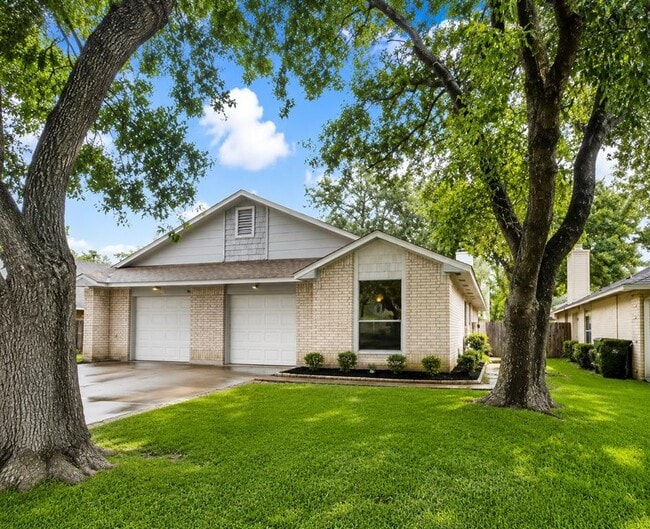 Photo - 2114 Redwing Way