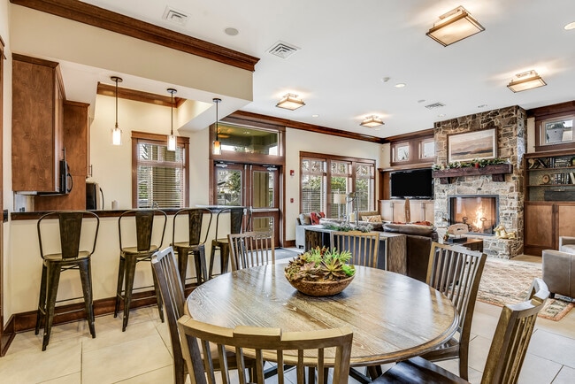 Clubhouse Kitchen