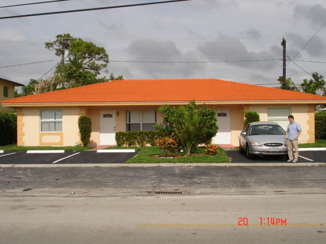 Building Photo - 419 SW 15th St Rental