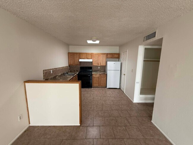 Photo - 5425 E 30th St Unit 2