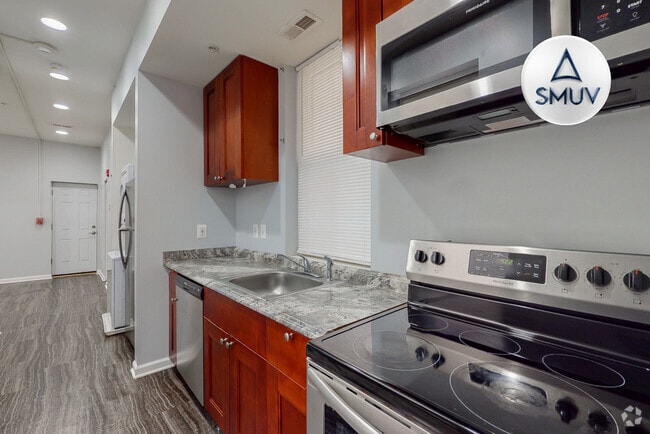 Building Photo - 2202 Maryland Ave Unit 3 Rental
