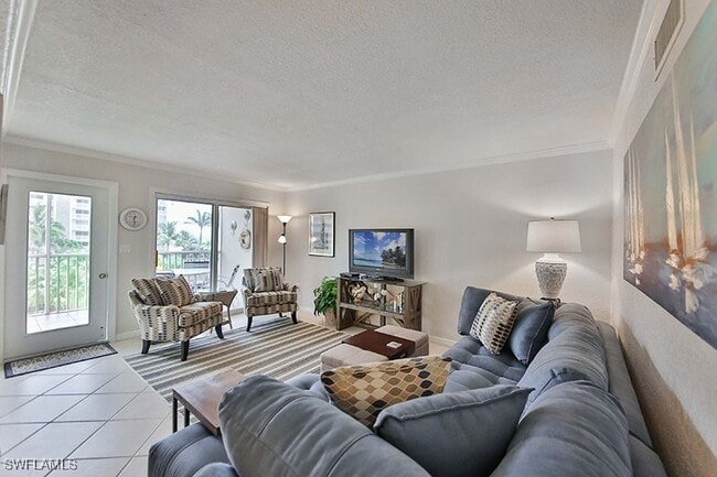 Building Photo - 25720 Hickory Blvd Unit 312