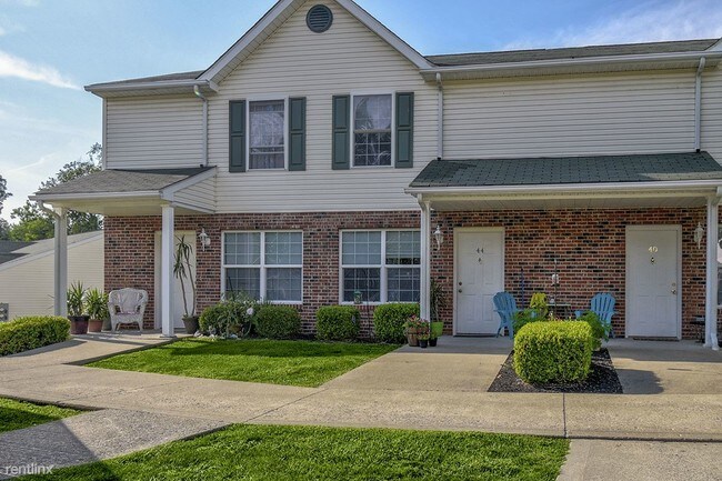 Photo - 3 br, 1.5 bath Townhome - Canterbury Place