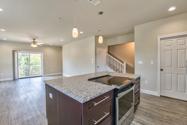 Photo - 808 St Augustine St