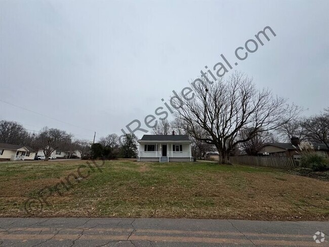 Building Photo - 2 bedroom 1 bath home in Lincolnton!