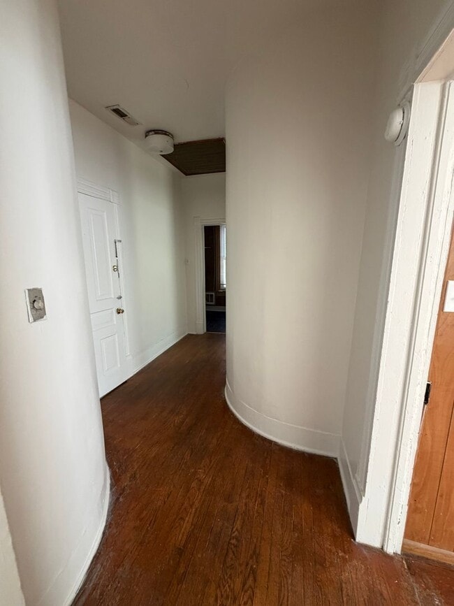 Photo - 705 Windsor Ave Unit 2