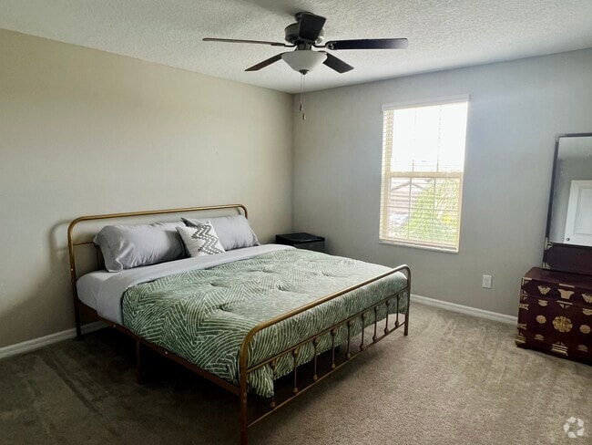 Building Photo - 352 Argyll Dr Rental