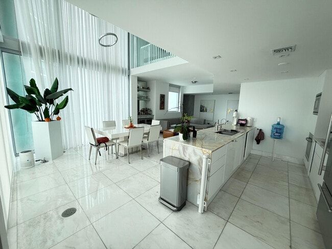 Photo - 900 Biscayne Blvd Unit 901
