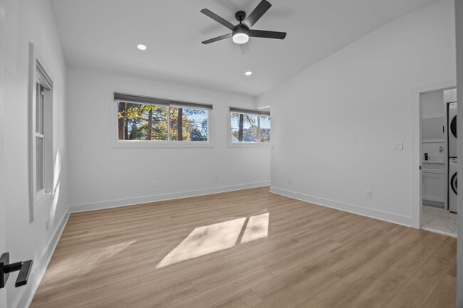 Photo - 8625 Cedarbrook Dr