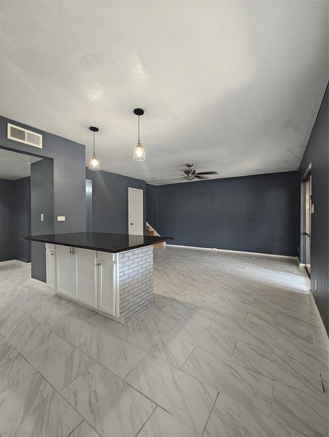 Building Photo - 2252 Shadowdale Dr Unit 362