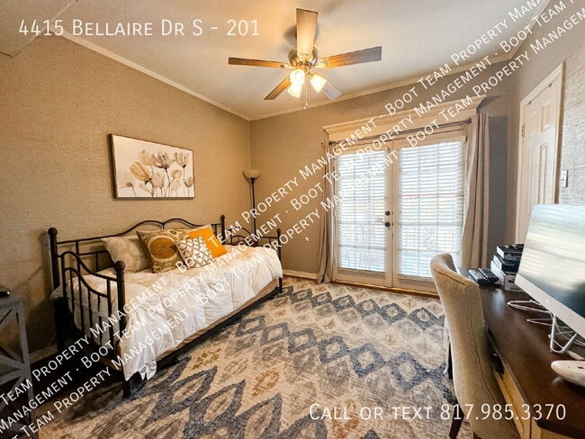 4415 Bellaire Dr S Unit 201