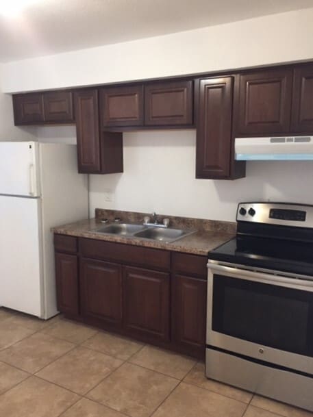 2139 W Glenrosa Ave Unit 2