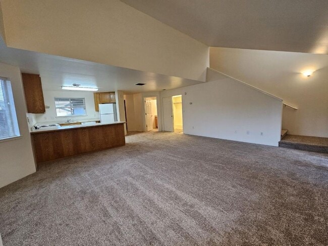 1318 Golden Park Dr Unit A