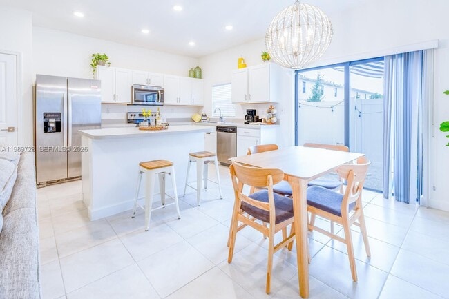 Photo - 1156 SW 6th Ct