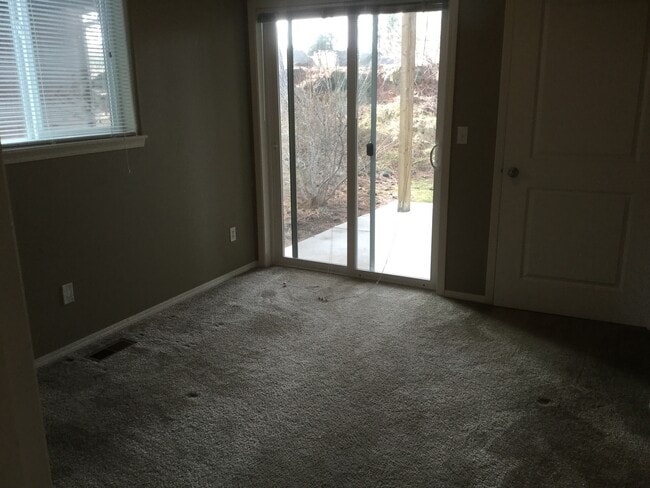 Photo - 375 SW Garfield Ave Unit 100