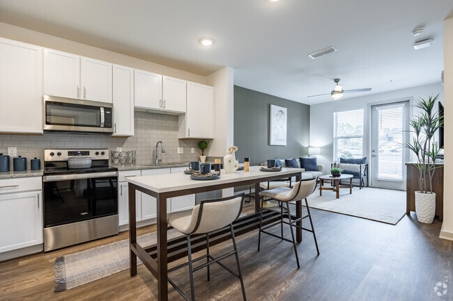 1BR, 1BA - 756SF - Novo Stockbridge