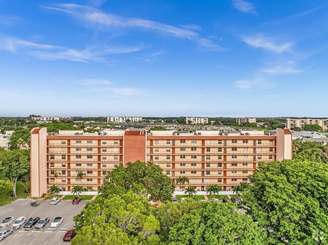 Building Photo - 14623 Bonaire Blvd Unit 202 Rental