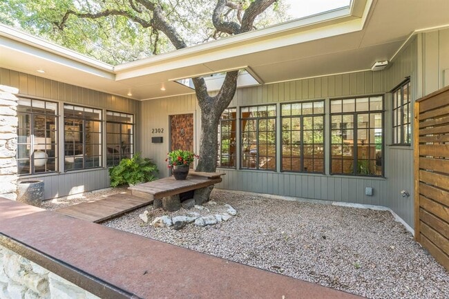 Photo - 2302 Rundell Pl