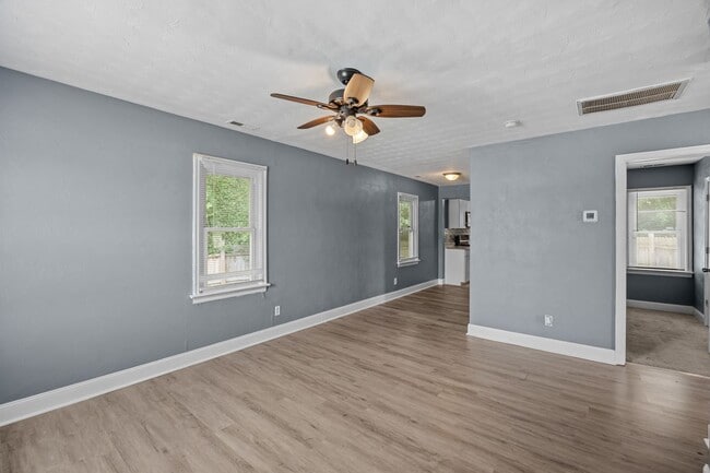 Photo - 2321 Columbus Ave