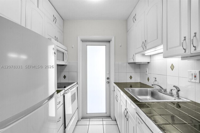 Photo - 255 Sunrise Dr Unit 309