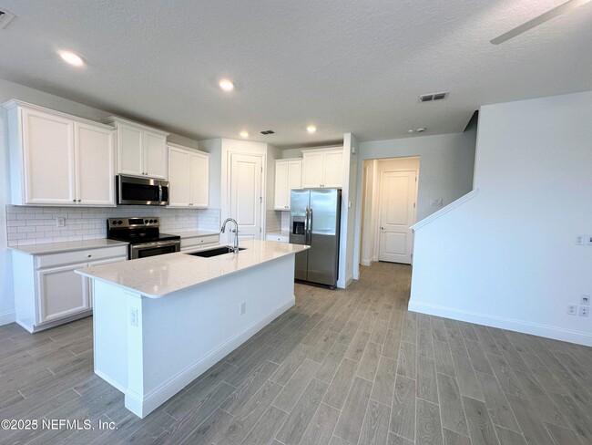 Photo - 33 Tyson Ct Townhome