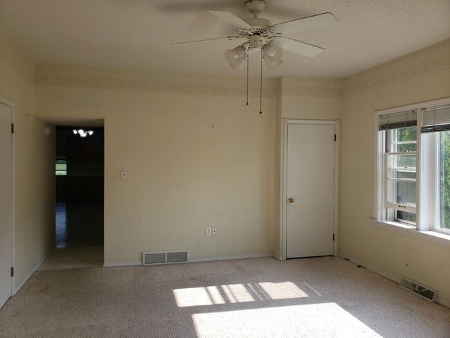Photo - 9739 Maysville Rd