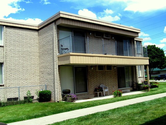 Vista Villa Manor Apartments