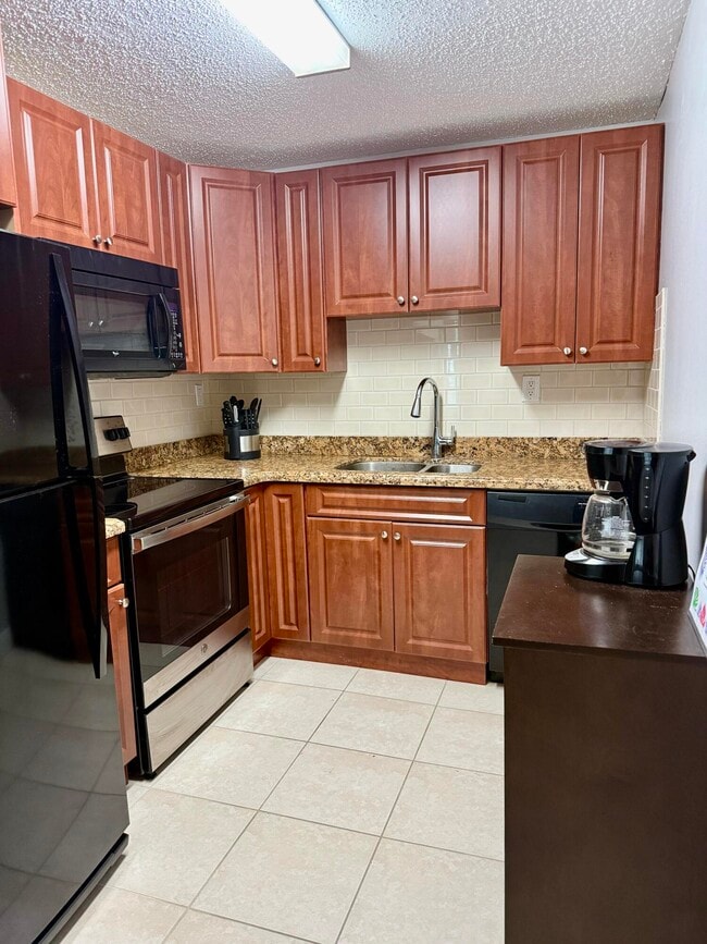 Photo - 405 Meadows Cir Condo Unit 405
