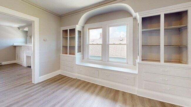 12813 Gay Ave Unit 2 - 2nd Flr