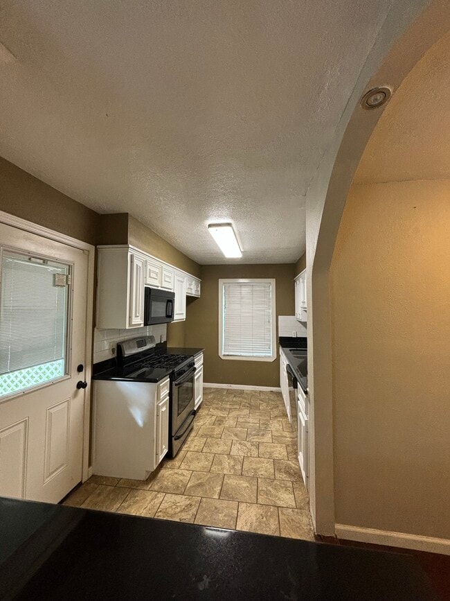 Photo - 2421 Pecan St