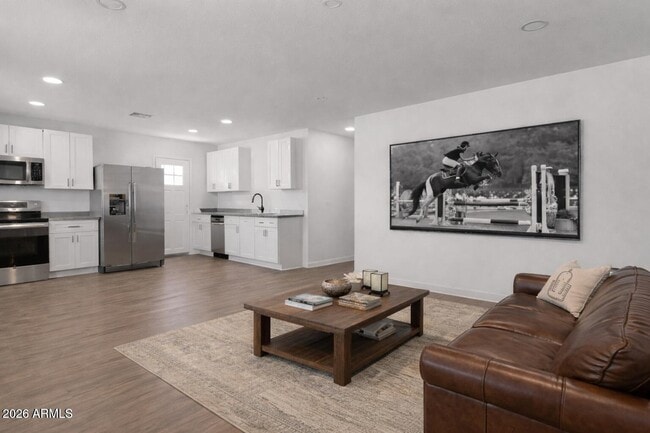 Photo - 336 S 98th St